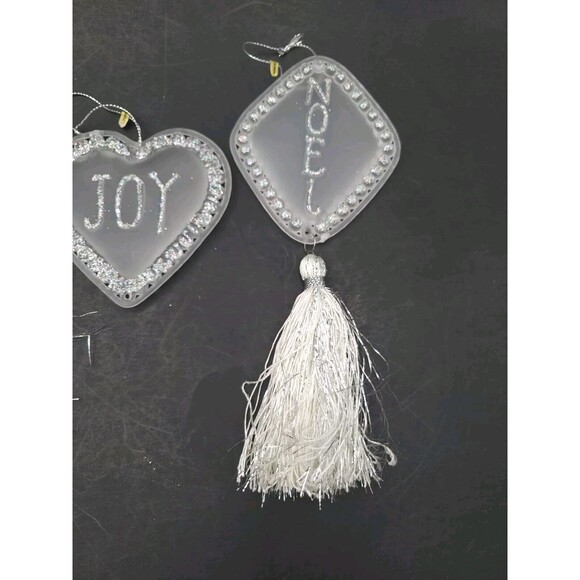 Lot Of 5 Acrylic Iridescent Silver Glitter Ornaments Noel Joy Frosted Tassels - Picture 5 of 8